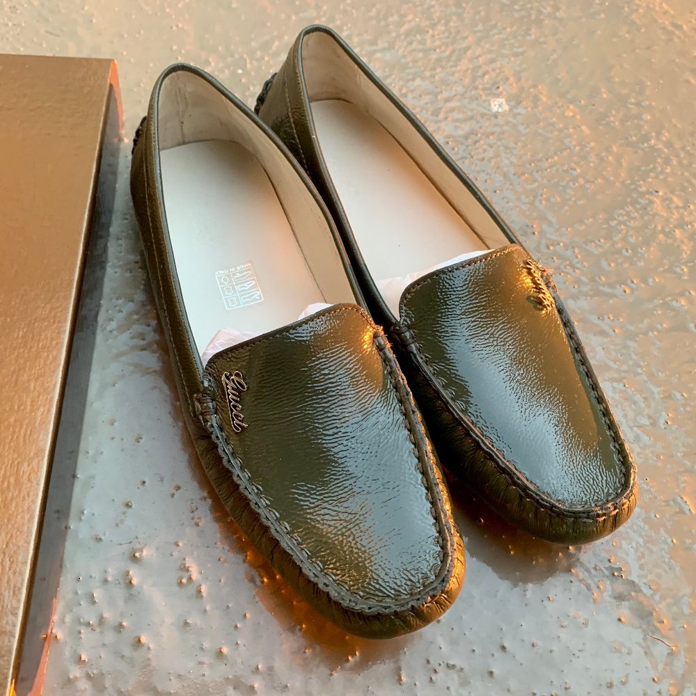 GUCCI Olive Green Leather Loafers - NEW NEVER WORN